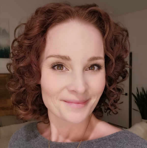 Meet your Posher, Leanne - Picture 1 of 1